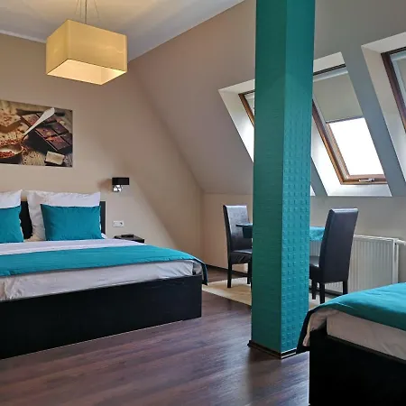 Parton & Bowling Hotel Tiszakécske