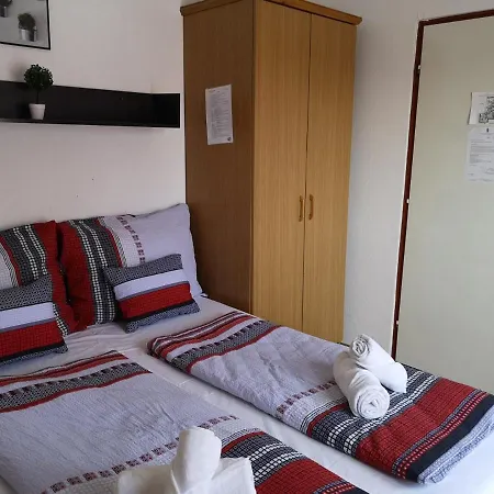 Parton & Bowling Tiszakécske